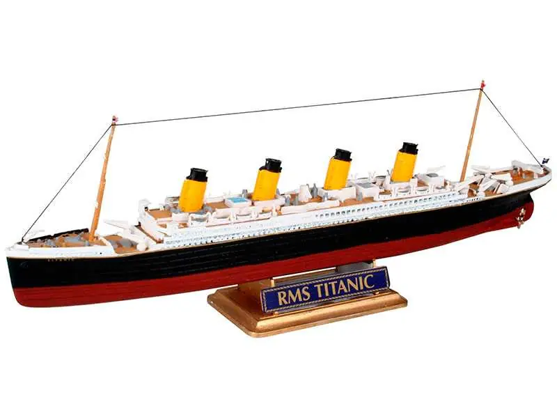 Nejprodávanější Revell - 65804 - R.M.S. TITANIC 1 1200