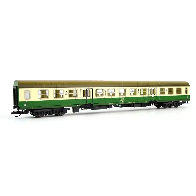 Osobní vůz 2. třídy typu Halberstadt, DR, lehká patina, IV. epocha, TT, model Galerie Tillig 2025, Tillig 502416 Cenová Bomba