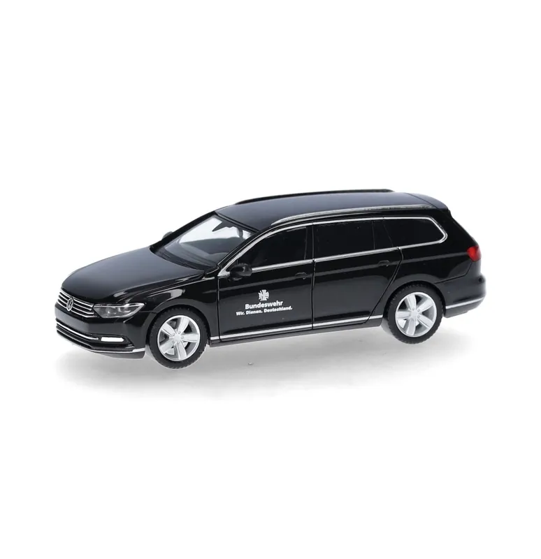 VW Passat Variant Bundeswehr Pouze Dnes