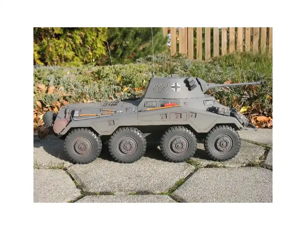 Sd.Kfz. 234/2 Puma 1/16 - stavba modelu na zákazku Pouze Dnes