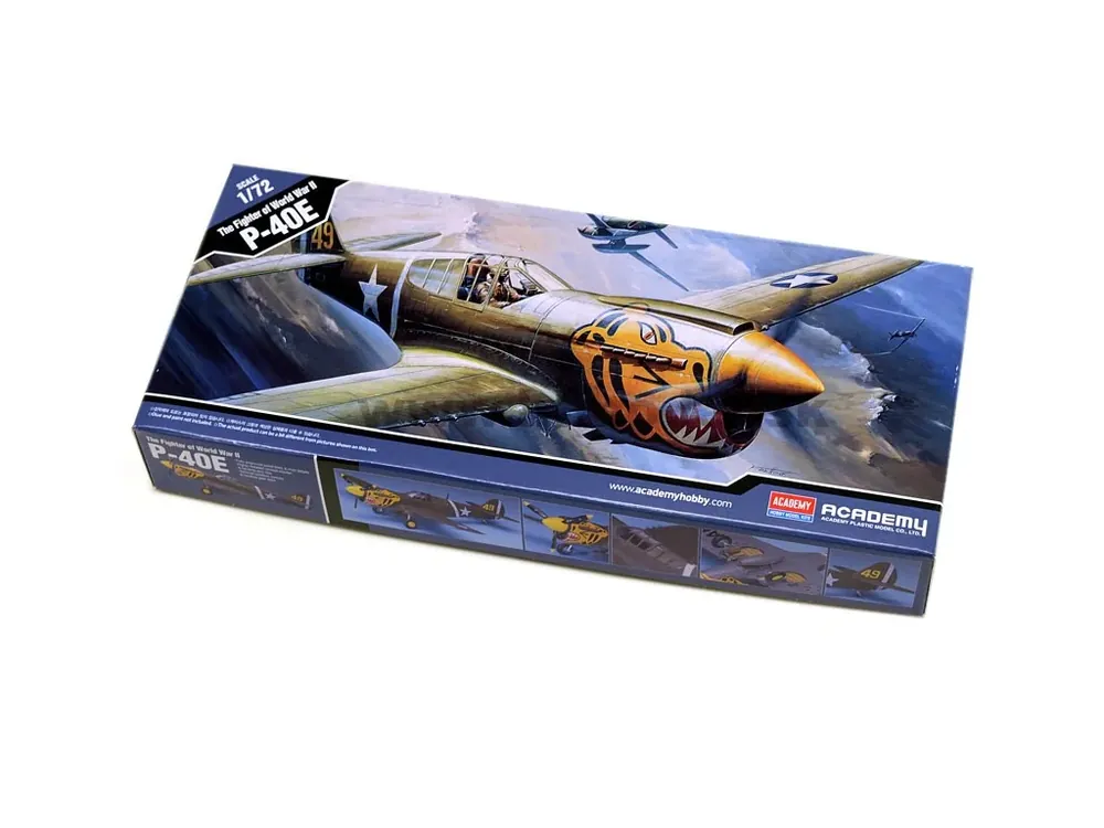 Akční Cena P-40 E Warhawk 1/72